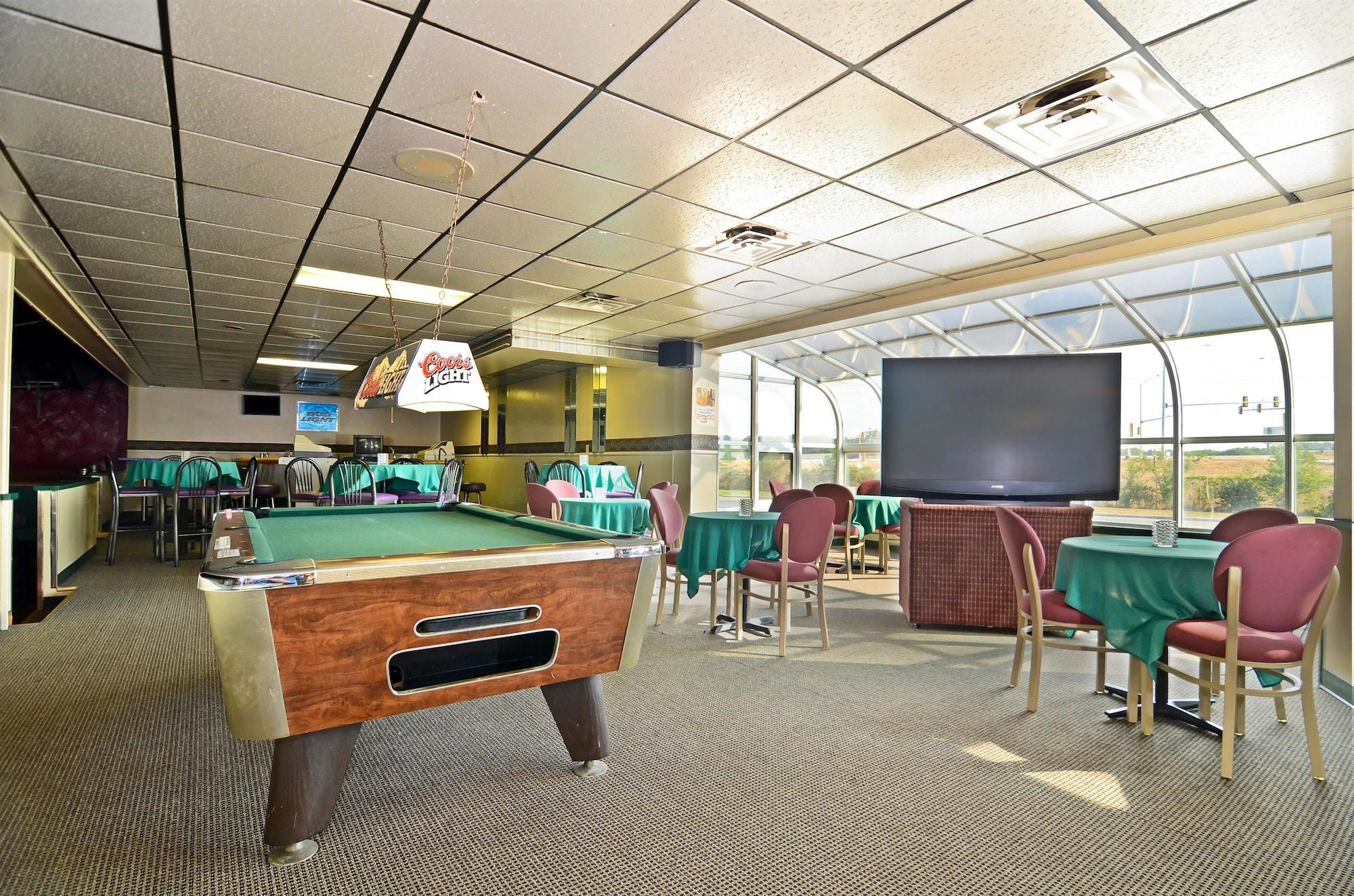 Baymont By Wyndham Effingham Hotel Facilities photo