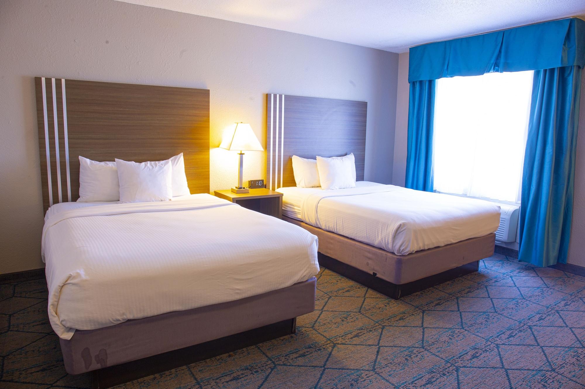 Baymont By Wyndham Effingham Hotel Exterior photo
