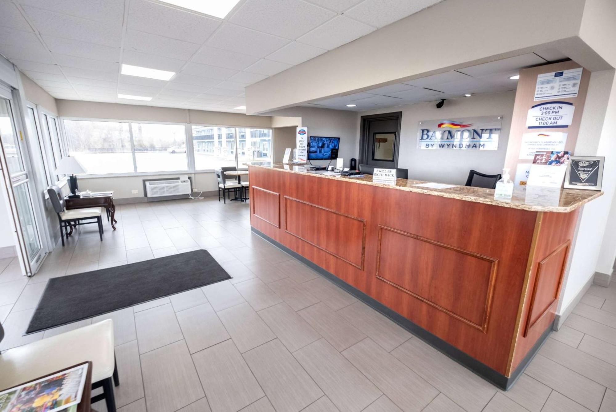 Baymont By Wyndham Effingham Hotel Exterior photo