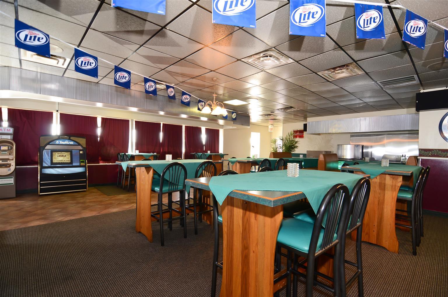 Baymont By Wyndham Effingham Hotel Restaurant photo